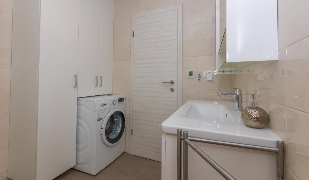 Adria Krk Apartment Krk Town Bagian luar foto