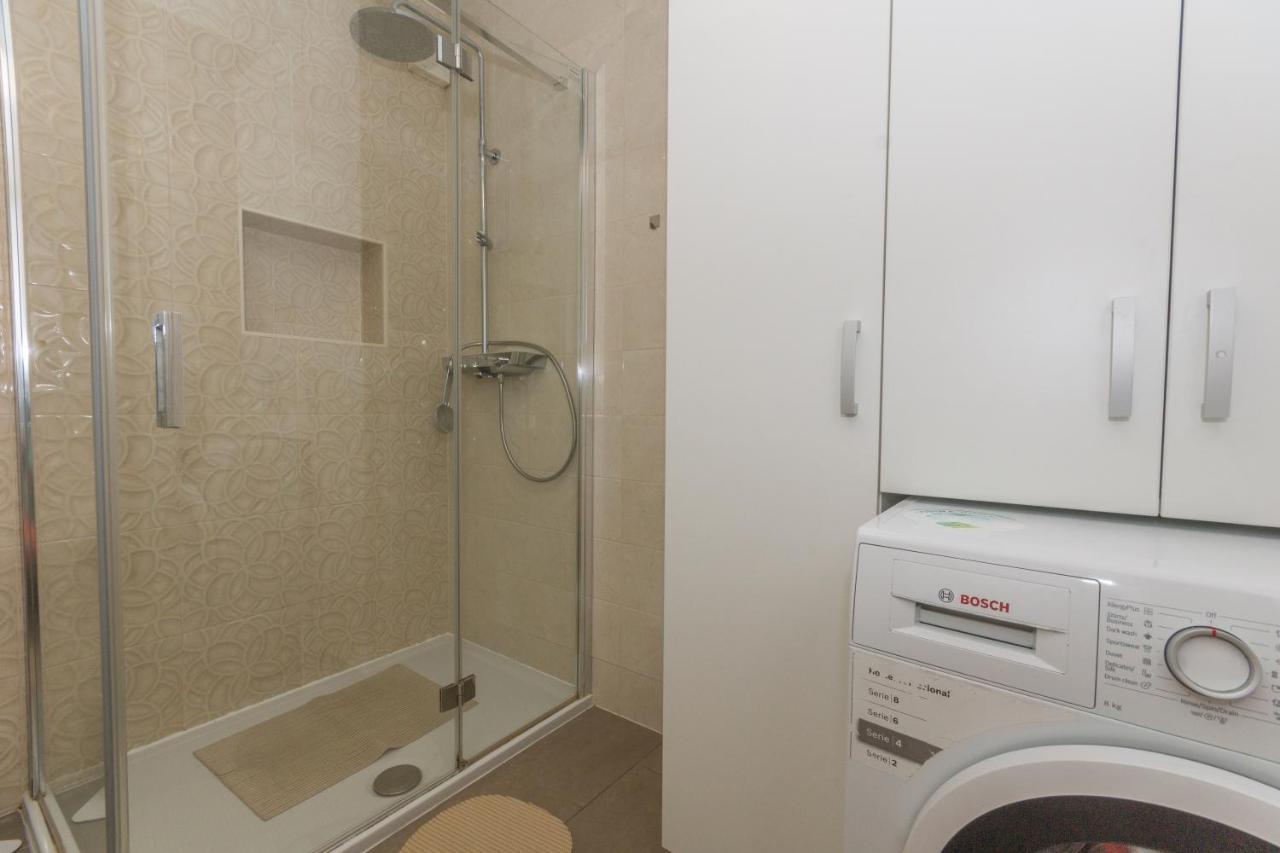 Adria Krk Apartment Krk Town Bagian luar foto