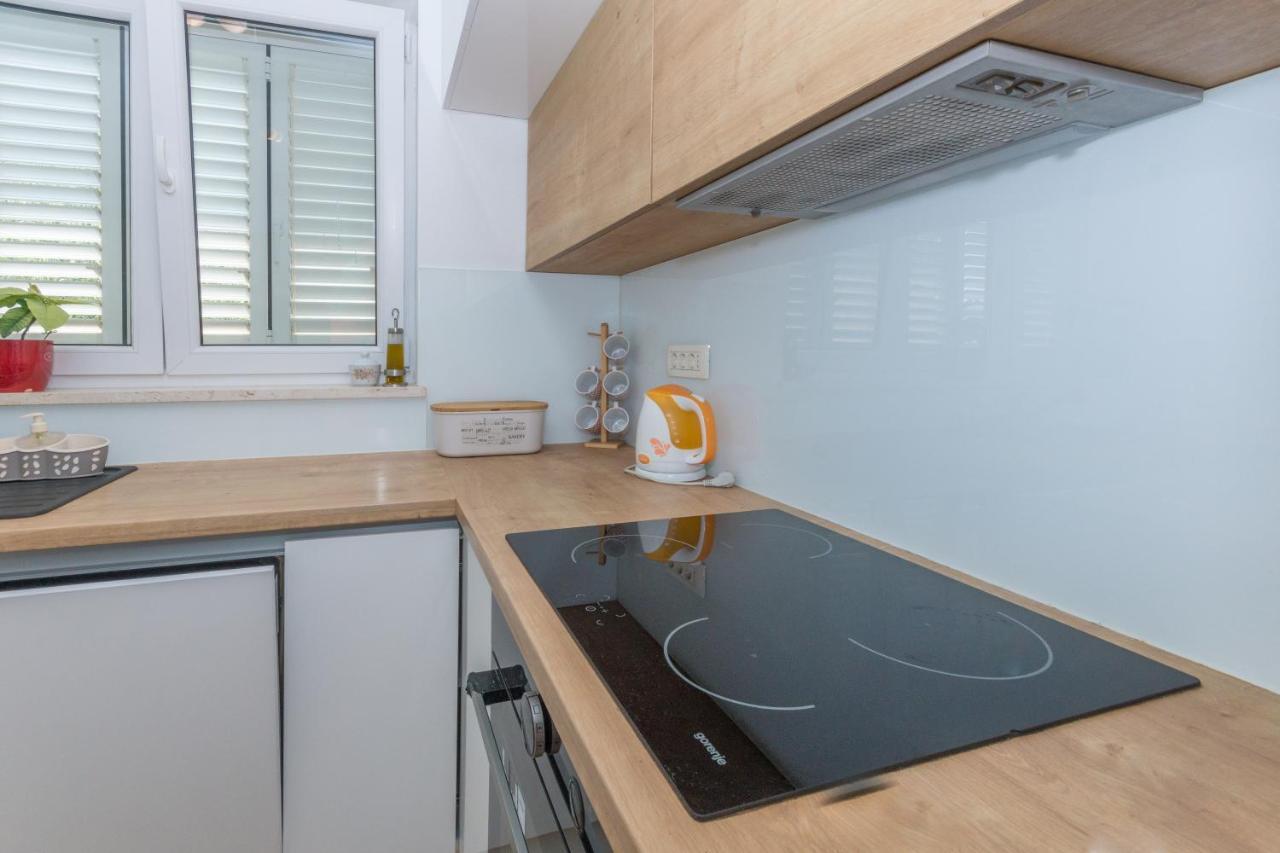 Adria Krk Apartment Krk Town Bagian luar foto