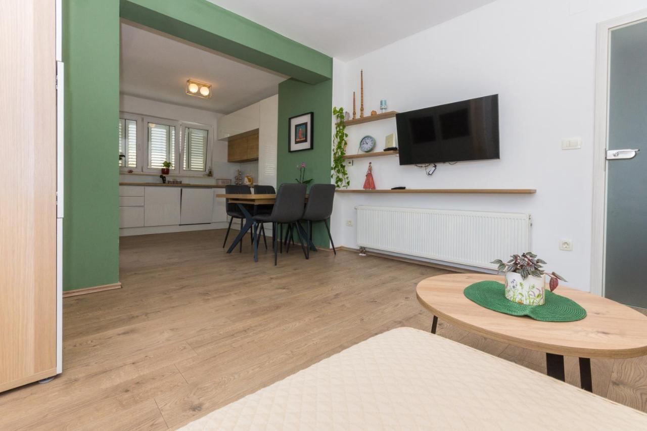 Adria Krk Apartment Krk Town Bagian luar foto