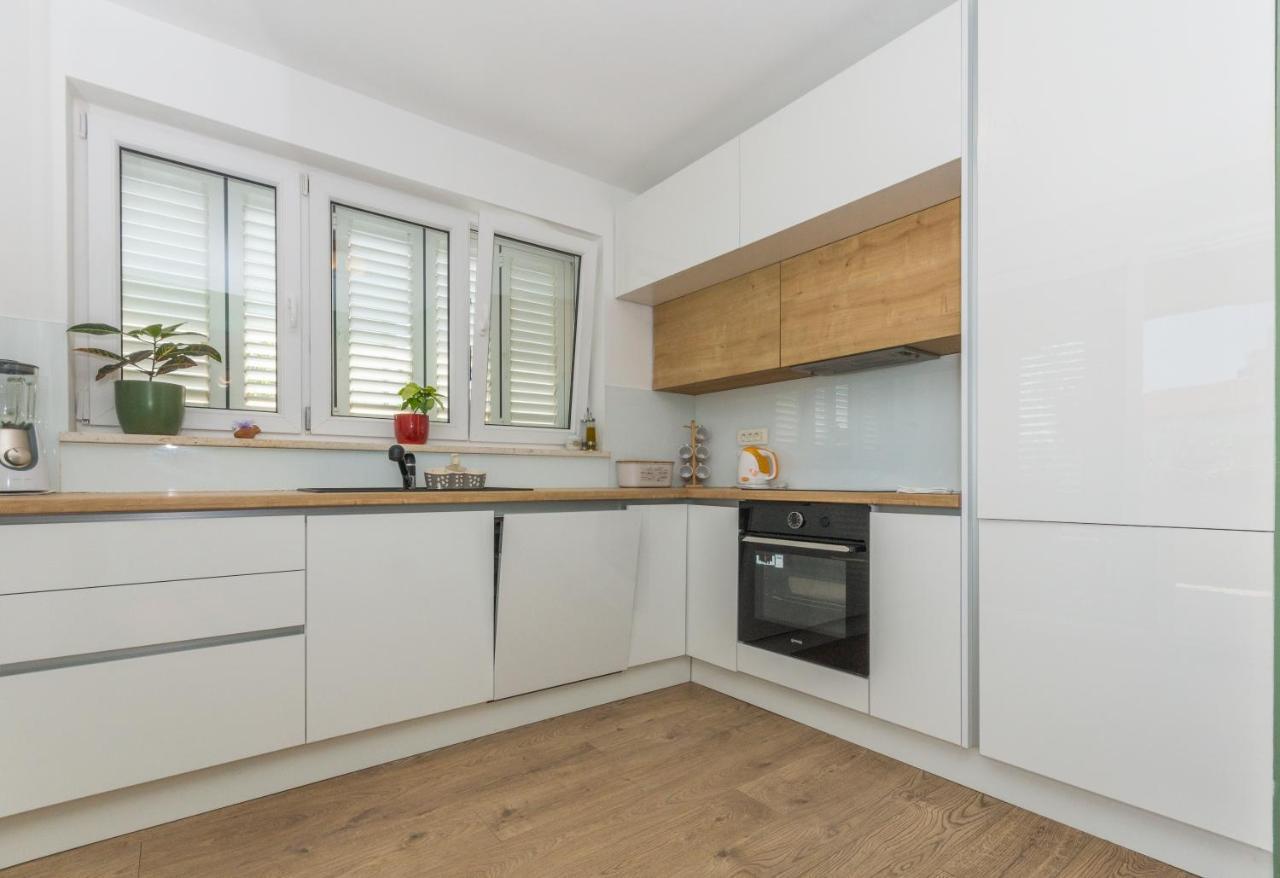 Adria Krk Apartment Krk Town Bagian luar foto