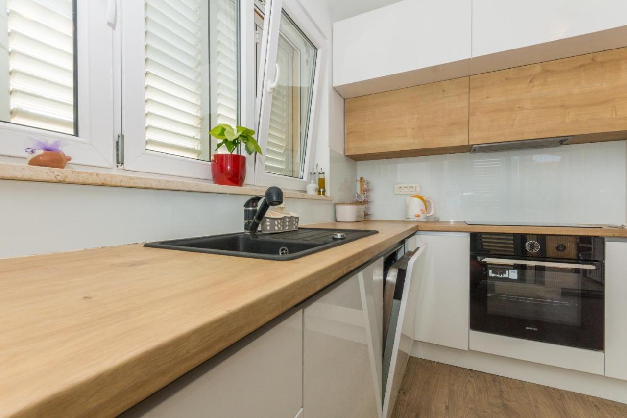 Adria Krk Apartment Krk Town Bagian luar foto
