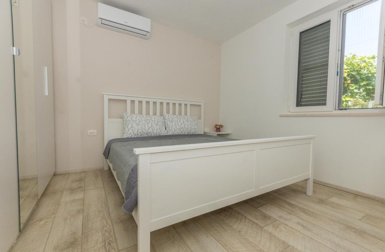 Adria Krk Apartment Krk Town Bagian luar foto