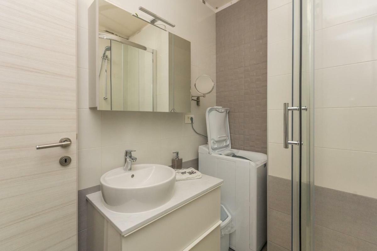 Adria Krk Apartment Krk Town Bagian luar foto